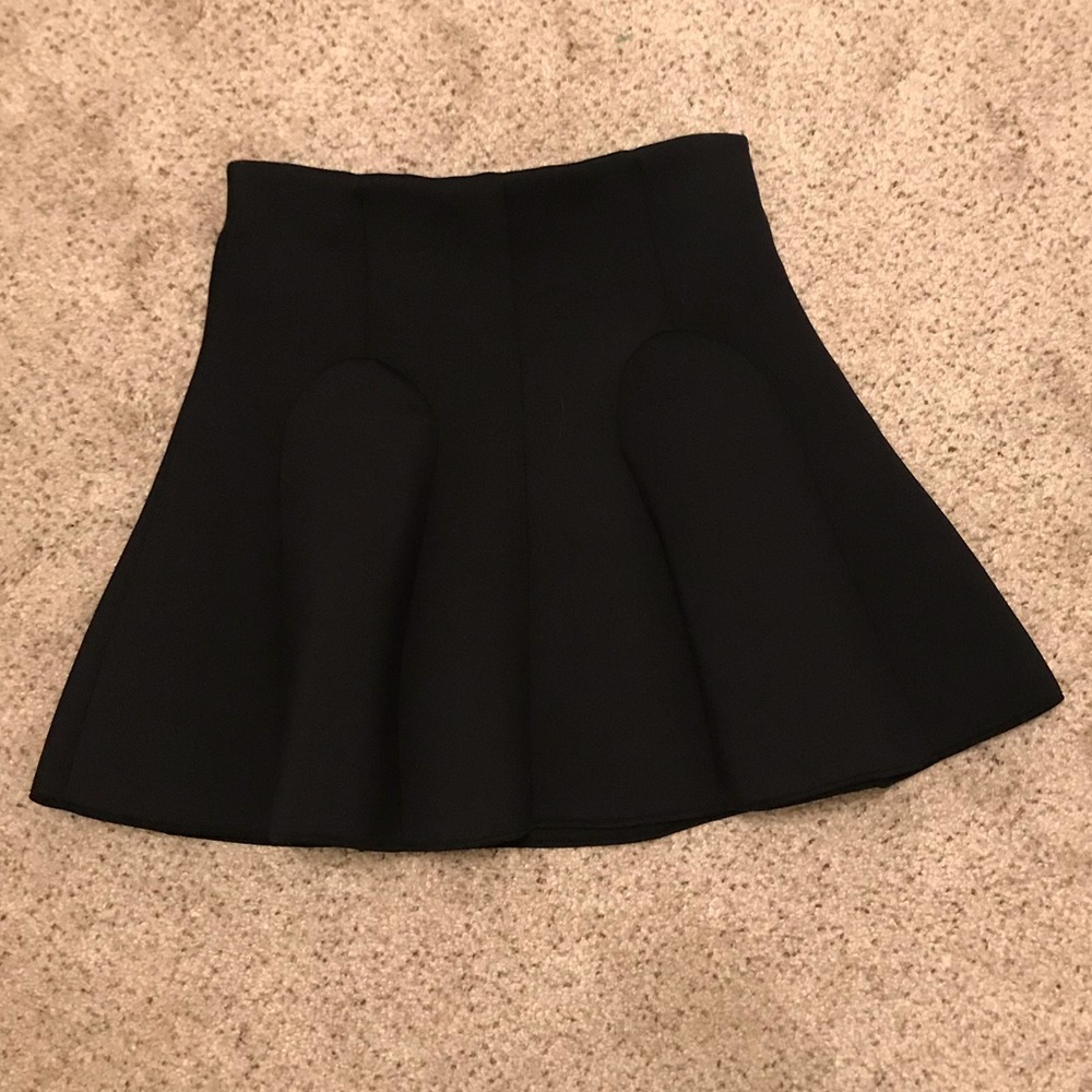 Other Stories black skirt brand new no tag size 36